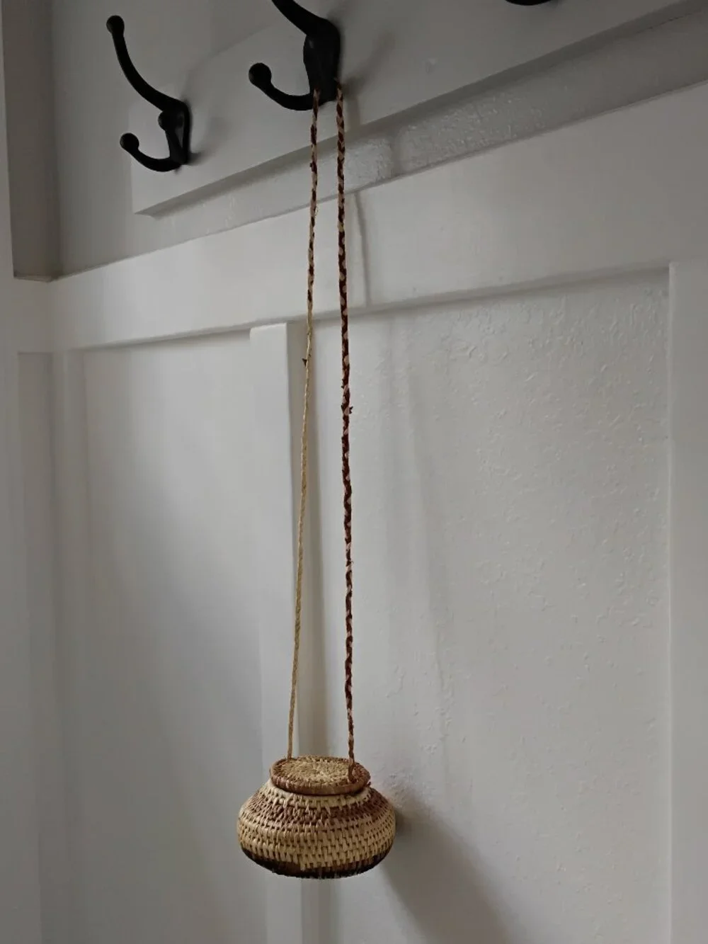 African Zulu Ukhamba Hand Woven Lidded Basket. Coiled Straw Purse.